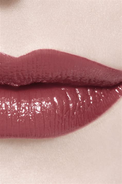 chanel coco bloom lip dye.